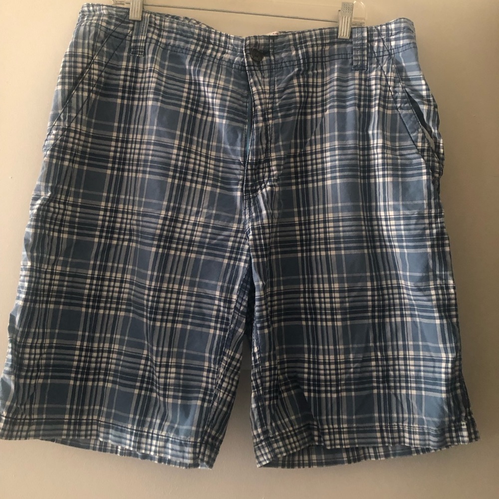Men’s Aeropostale Blue Plaid shorts size38